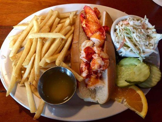 Charlies Place Restaurant & Lounge