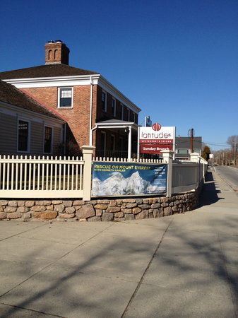 Latitude 41 Restaurant and Tavern